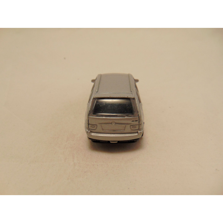 Bmw X5 1:64 Welly 52057 zilverkleurig