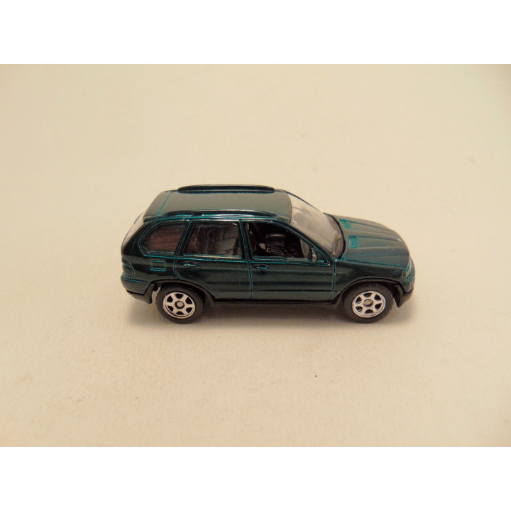 Bmw X5 1:64 Welly groen