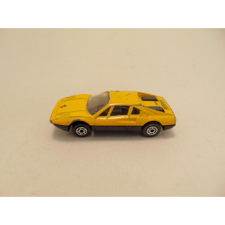 Ferrari 308 GTB 1:64 MC Toys geel