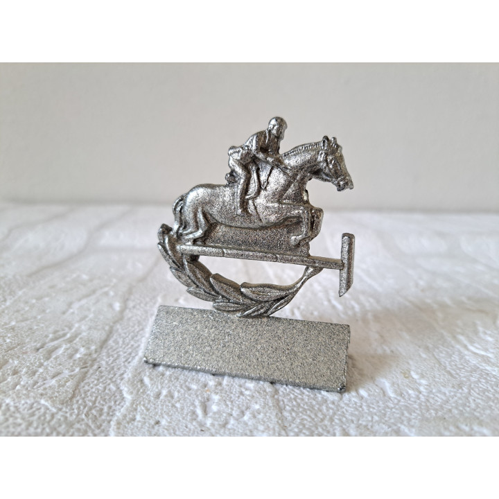 Springruiter jockey op paard, metaal 5.5x2x7cm - paarden