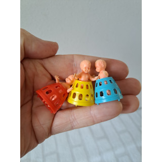 3x baby in loopfiets, jaren 80, kunststof D2xH4cm