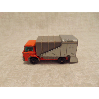 Ford D serie vuilniswagen nr07 vuilniswagen Matchbox oranje