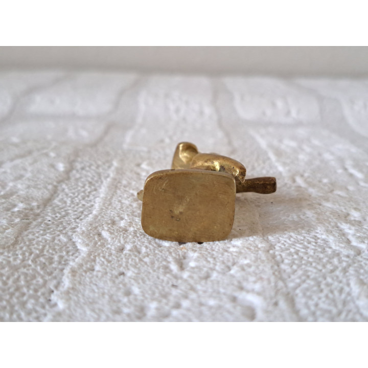 Hondenbeeldje van messing, 3.5x1.5x5cm - beeldjes