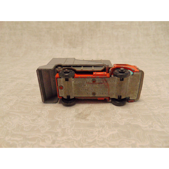 Ford D serie vuilniswagen nr07 vuilniswagen Matchbox oranje