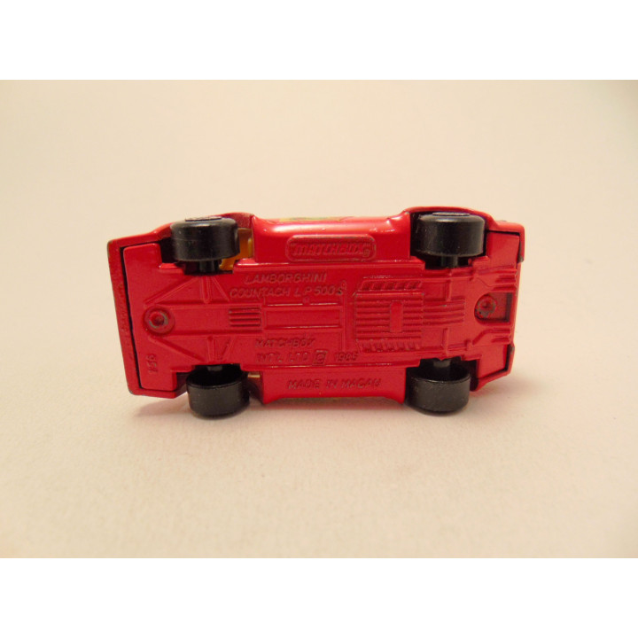 Lamborghini Countach LP500S BP 1:56 Matchbox MB154 - modelauto