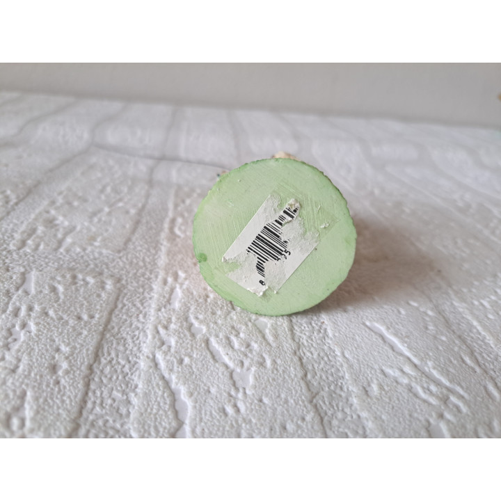 Egel met vlieger, kunsthars 5x5x22cm - egels