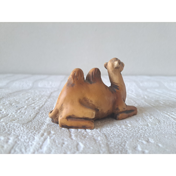 Zittend Kameel, kunsthars 8x3.5x5cm - beeldjes
