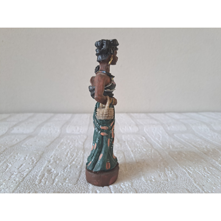 Afrikaanse vrouw met een baby, kunsthars 5.5x3.5x14cm - beeldjes