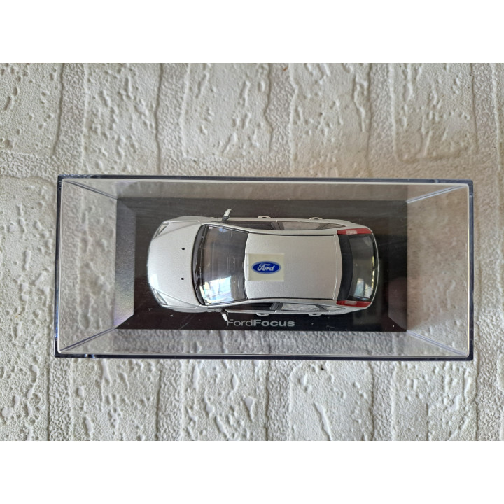 Ford Focus 2004 1:43 Minichamps 433087024 - modelauto