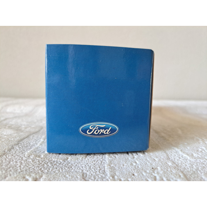 Ford Focus 2004 1:43 Minichamps 433087024 - modelauto