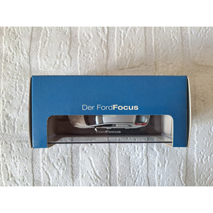 Ford Focus 2004 1:43 Minichamps 433087024 - modelauto