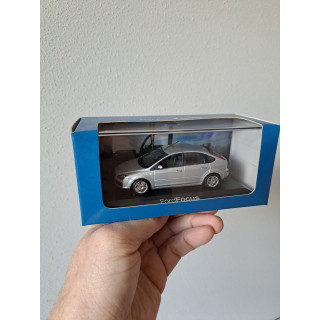 Ford Focus 2004 1:43 Minichamps 433087024
