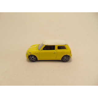 Mini Cooper 2001 1:64 geel