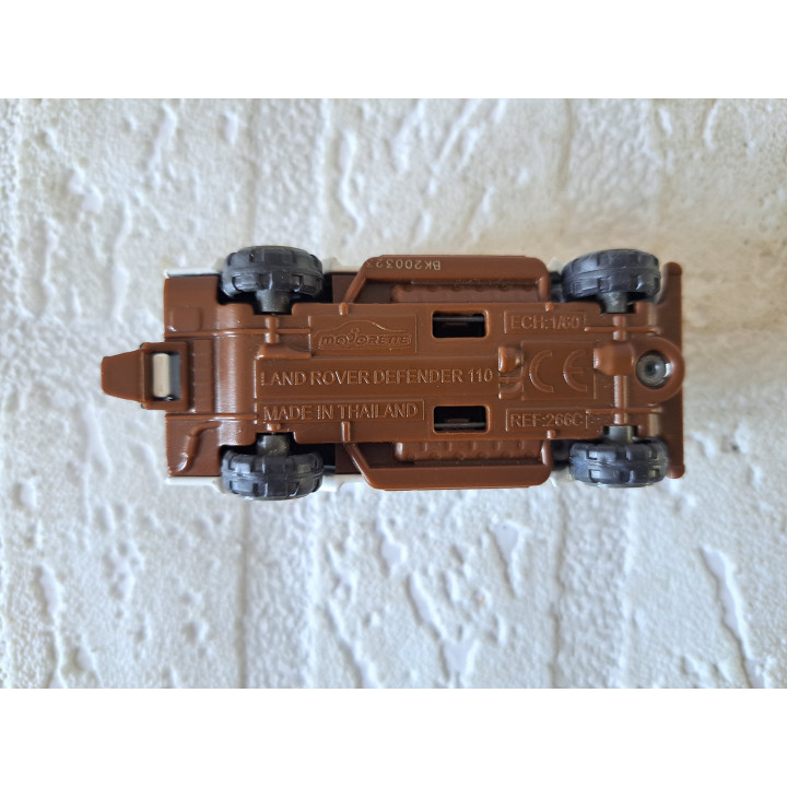 Land Rover Defender 110 1:60 Majorette Deluxe 266C - modelauto