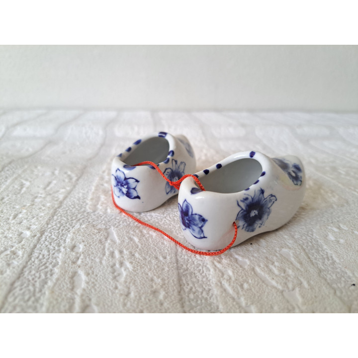 Delft Blue Porcelain Clogs Floral Design 8x3.5x3.5cm Souvenir