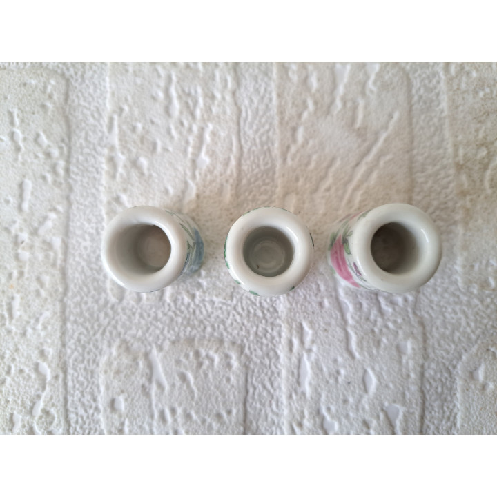 Mini kaarsenstandaard moet bloemen, porselein D2.5xH3cm -  kandeleren