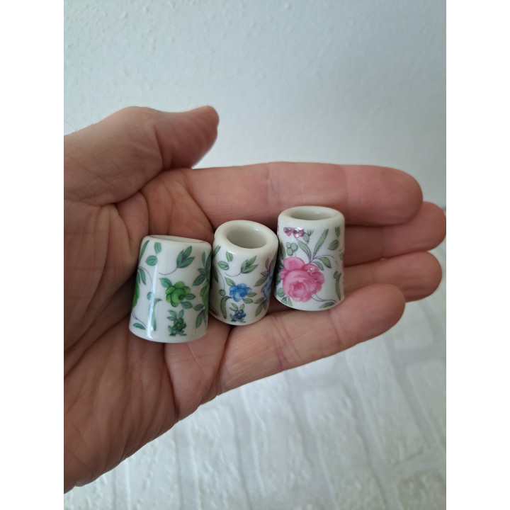 Mini kaarsenstandaard moet bloemen, porselein D2.5xH3cm