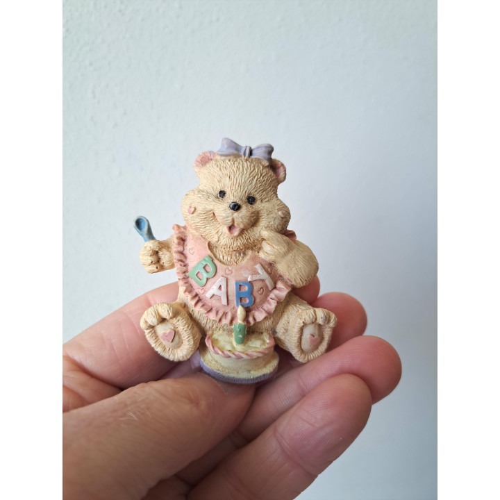 Beer is 1 jaar geworden keukenmagneet, kunsthars 6x2x7cm