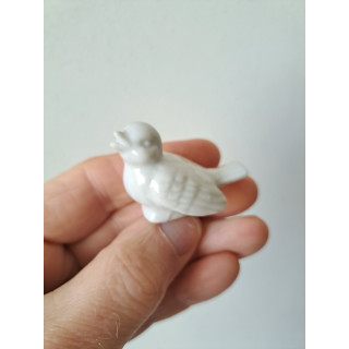Wit porseleinen vogelbeeldje, 4.5x2.5x3.5cm