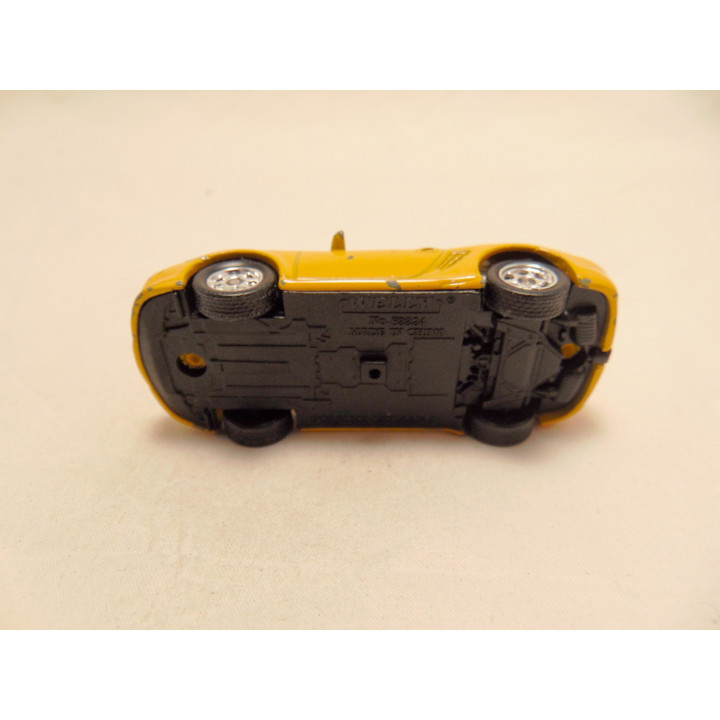 Porsche Cayman S 1:64 Welly 52224 geel
