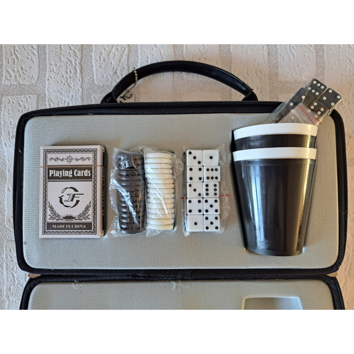 Speelkaarten, fiches en dobbelstenen in draagtas 32x18x11cm -  spellen