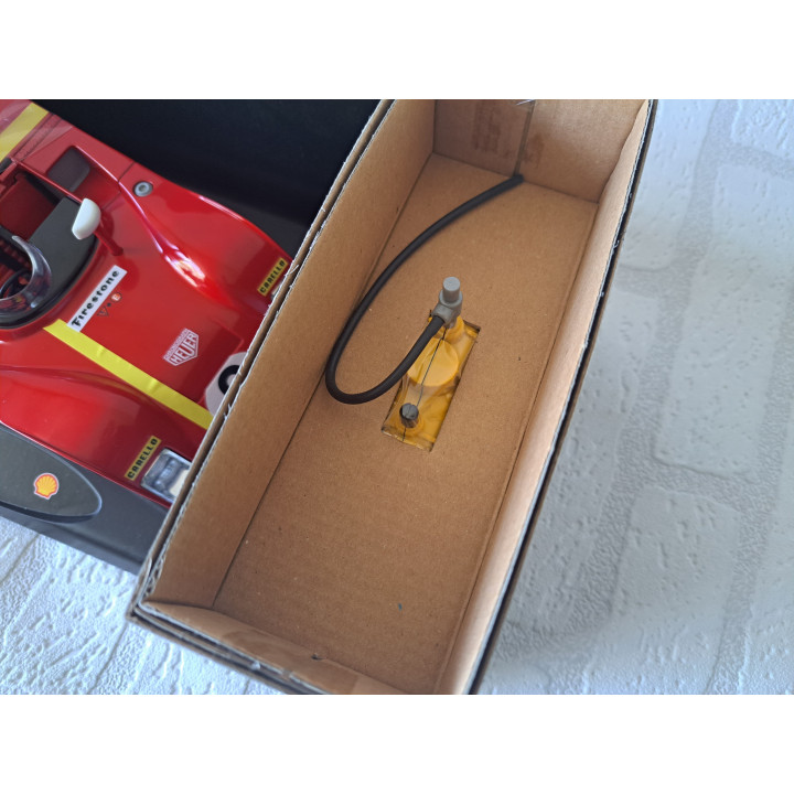 Ferrari 312 P 1972 1:18 Bburago Shell Scale Model