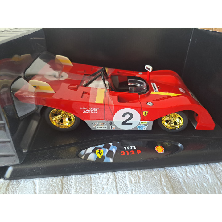 Ferrari 312 P 1972 1:18 Bburago Shell Scale Model