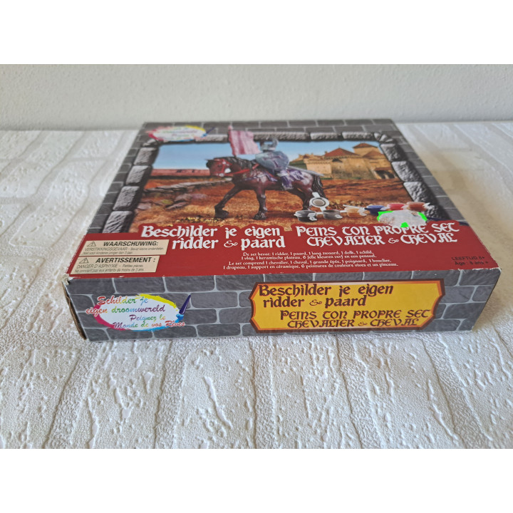 Beschilder je eigen ridder en paard, aardewerk 24.5x22x5.5cm - hobby