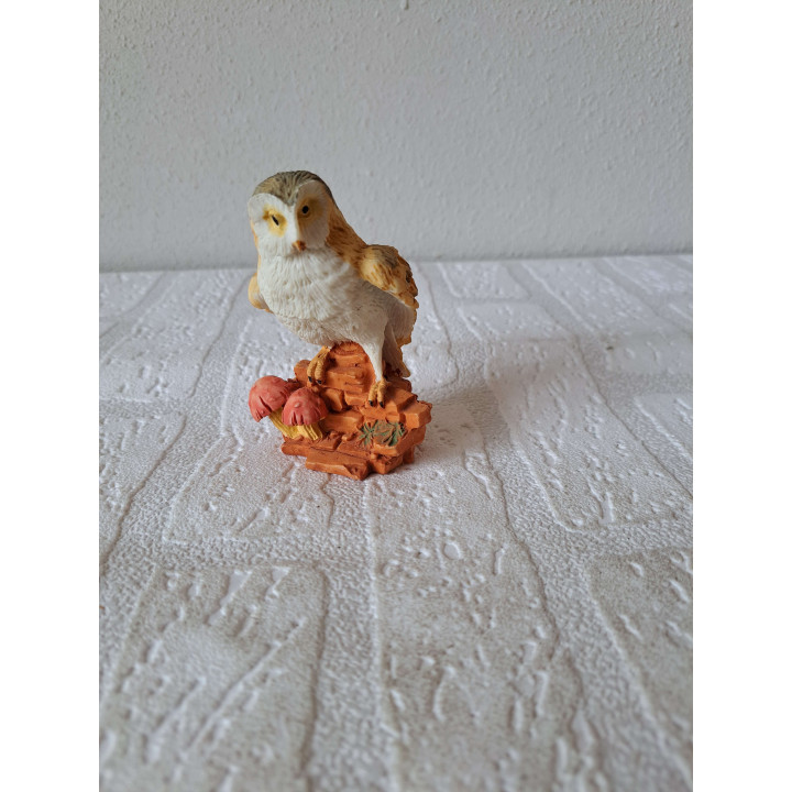 Uil met Paddestoelen Beeldje | Kunsthars Decoratie