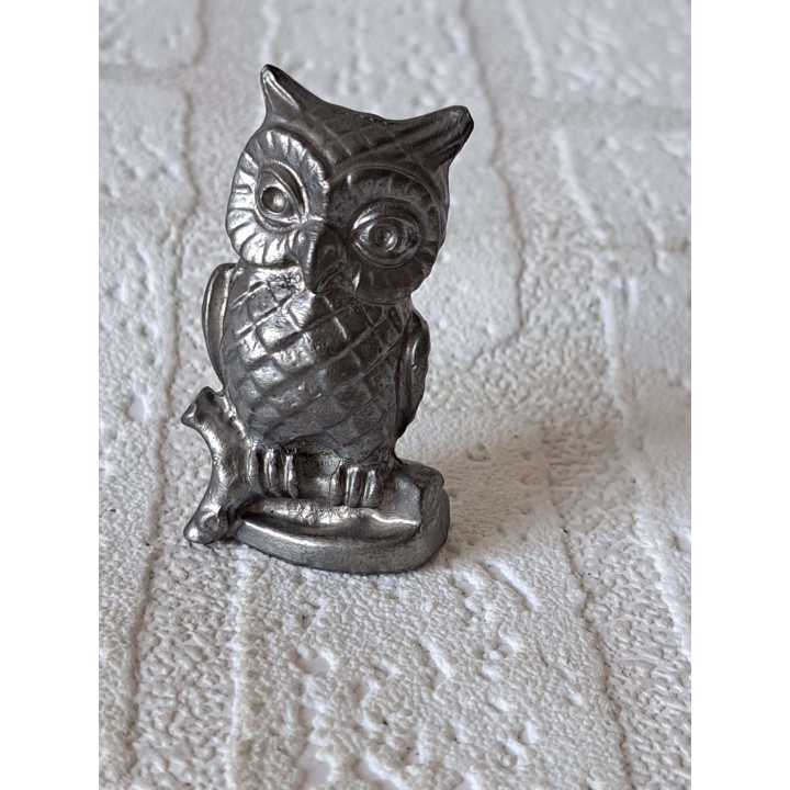 Zware Tinnen Uil | Klein Vintage Beeldje op Tafel
