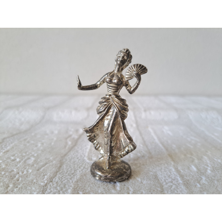 Victoriaanse Dame Met Waaier | Fijn Miniatuur Van Metaal