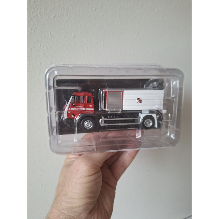 Steyr 19KP Porte-Berce Brandweerwagen (1996) - Del Prado 1:64