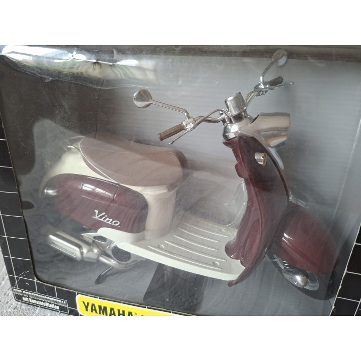 Yamaha Vino YJ50R 1998 Scooter 1:6 New Ray Miniature Model