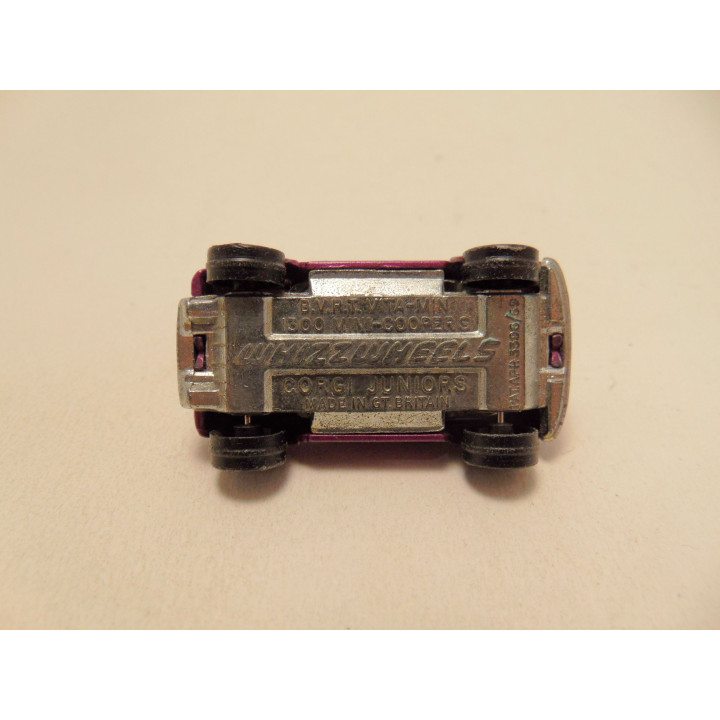 Mini Cooper BVRT vita min 1300 Corgi 1:64 paars