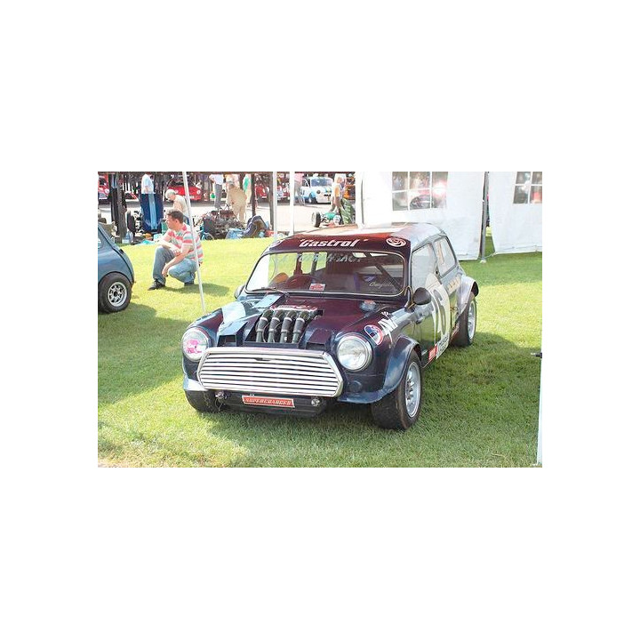 Mini Cooper BVRT vita min 1300 Corgi 1:64 paars