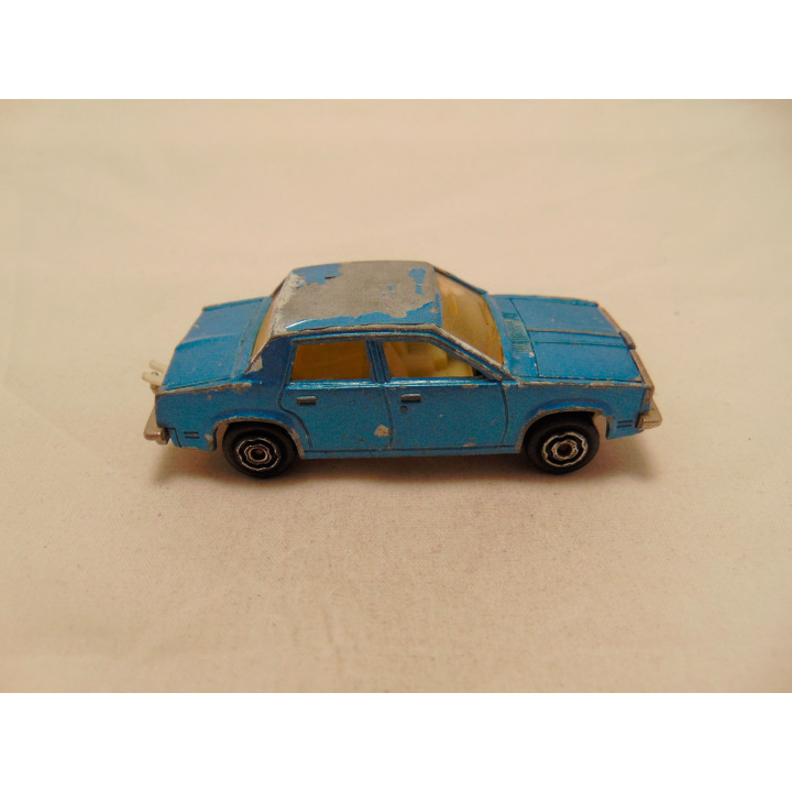 Oldsmobile Omega Majorette 1:75 blauw