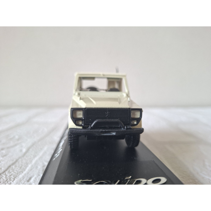 Peugeot P4 Civiele Uitvoering 1:43 Solido Crème