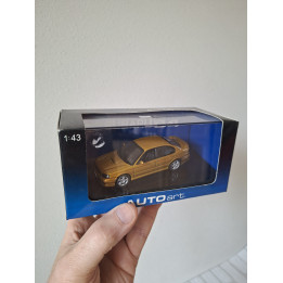 AUTOart 58611 Subaru Legacy B4 (1999) Goudkleurig - 1:43