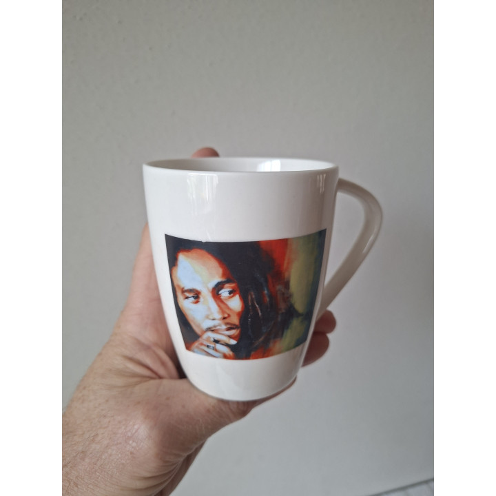 Porseleinen Mok met Bob Marley Portret - Handbedrukt