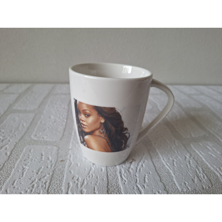 Porseleinen Mok met Zangeres Rihanna Kopen