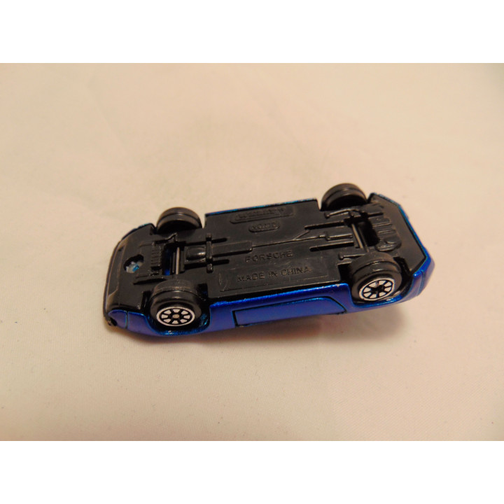 Porsche 928 1:64 Welly 110 blauw