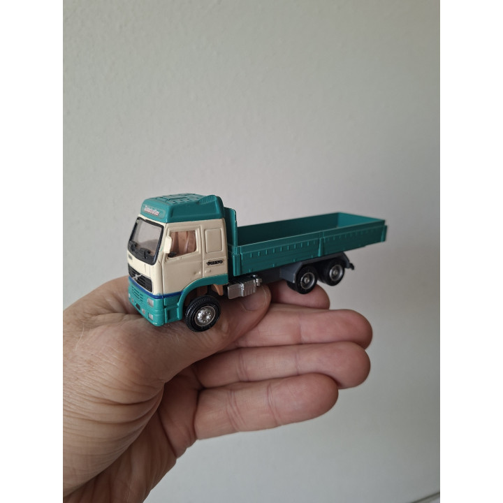 Kentoys Volvo F16 Globetrotter Vrachtwagen met Open Laadbak