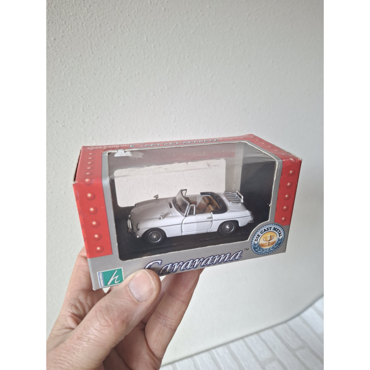 MGB Cabrio Roadster met Openslaande Deuren - Wit (1:43) - Cararama Hongwell