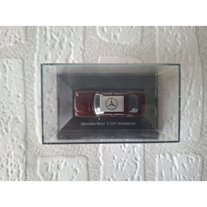Herpa Mercedes-Benz E 320 Avantgarde 1:87 B66005624 Kopen