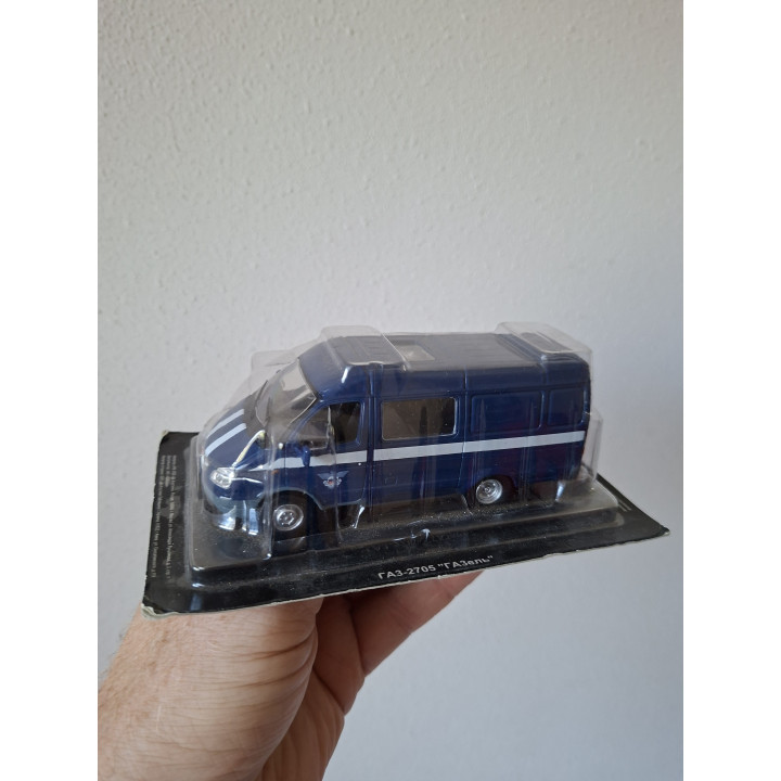 GAZ-2705 Gazelle Police USSR 1:43 DeAgostini