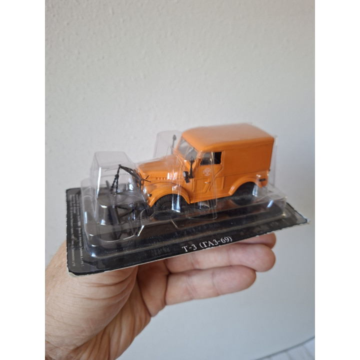GAZ-69 Sneeuwschuiver USSR 1:43 DeAgostini RS07