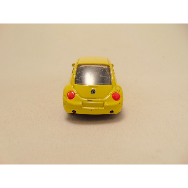 Volkswagen kever New beetle 1:64 Welly geel