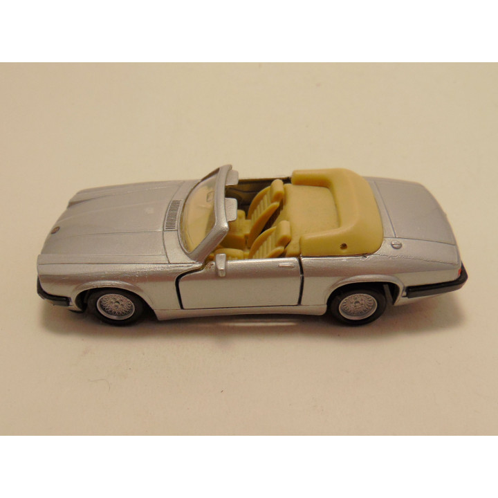 Jaguar XJS cabrio v12 1:40 Edocar zilverkleurig
