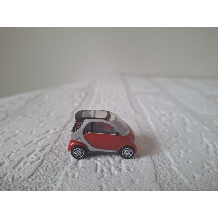 Smart Fortwo Coupe scale model 1:72 kids surprise set