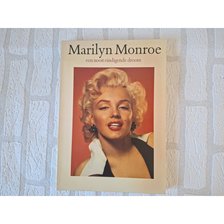 Fotoboek Marilyn Monroe: Een nooit eindigende droom - Zonder poster